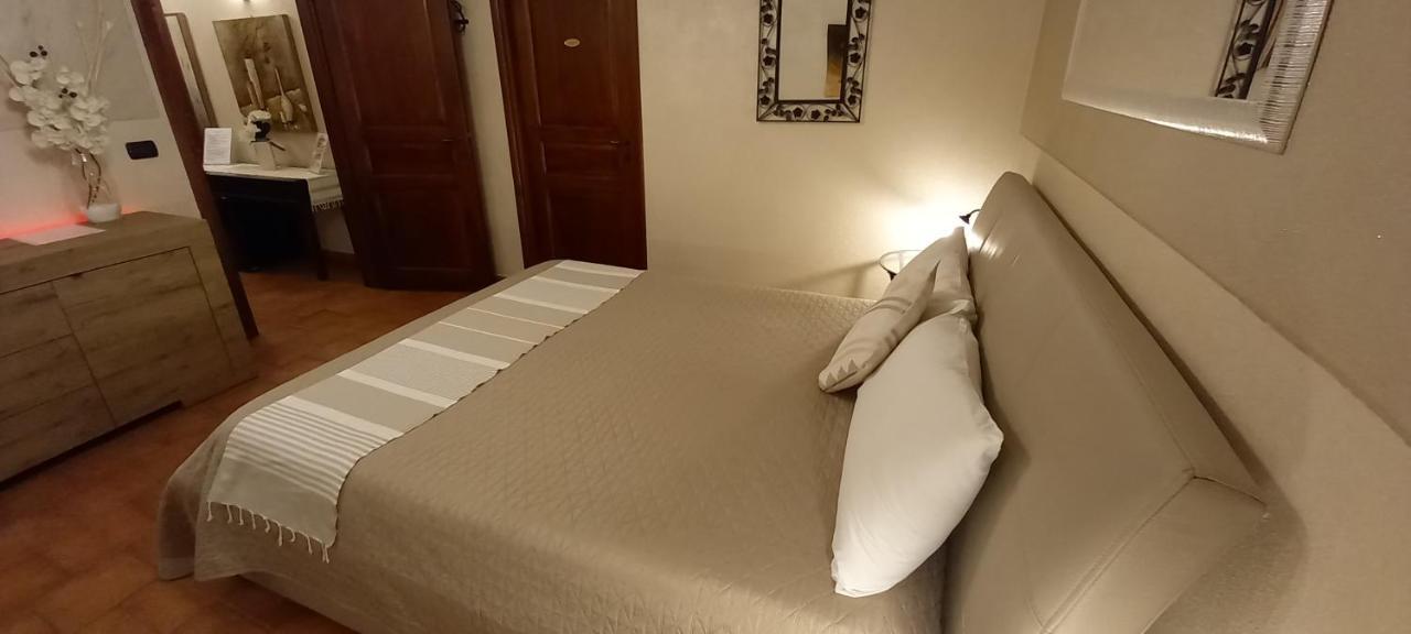 Villa Laura B&B Fossano Exterior photo